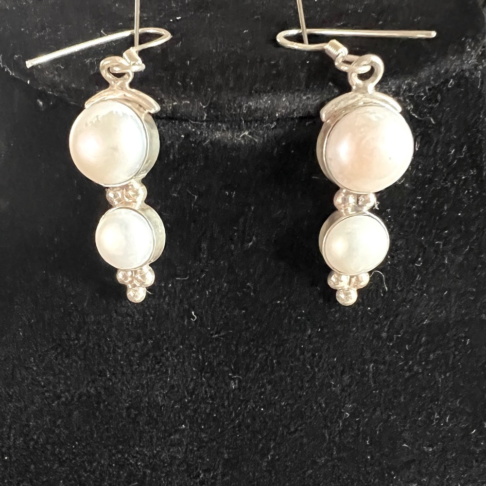 Elegant 925 Silver and White Pearl Earrings